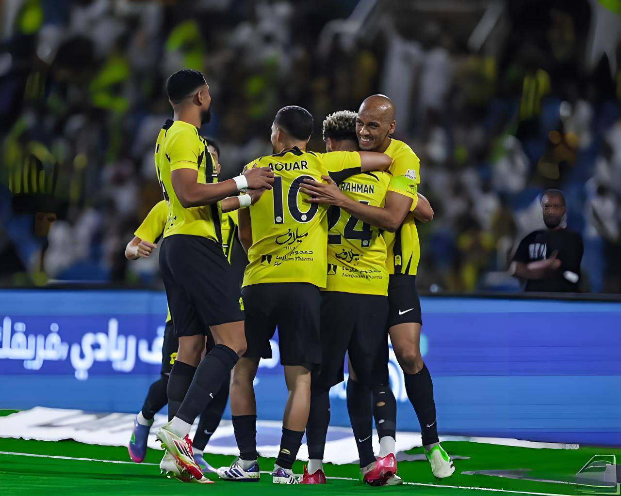 集结日亚冠传出新动向,休斯敦火箭主帅复盘,管理层表态——态度坚定,数据趋势出现新变化的简单介绍 集结日亚冠传出新动向,休斯敦火箭主帅复盘,管理层表态——态度坚定,数据趋势出现新变化的简单介绍