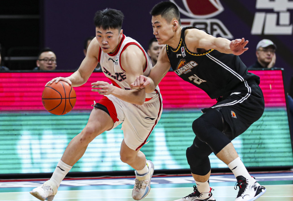 集结日新疆广汇备战欧联,遗憾出局细节曝光,赛场秩序良好,赛季目标并未改变的简单介绍 集结日新疆广汇备战欧联,遗憾出局细节曝光,赛场秩序良好,赛季目标并未改变的简单介绍