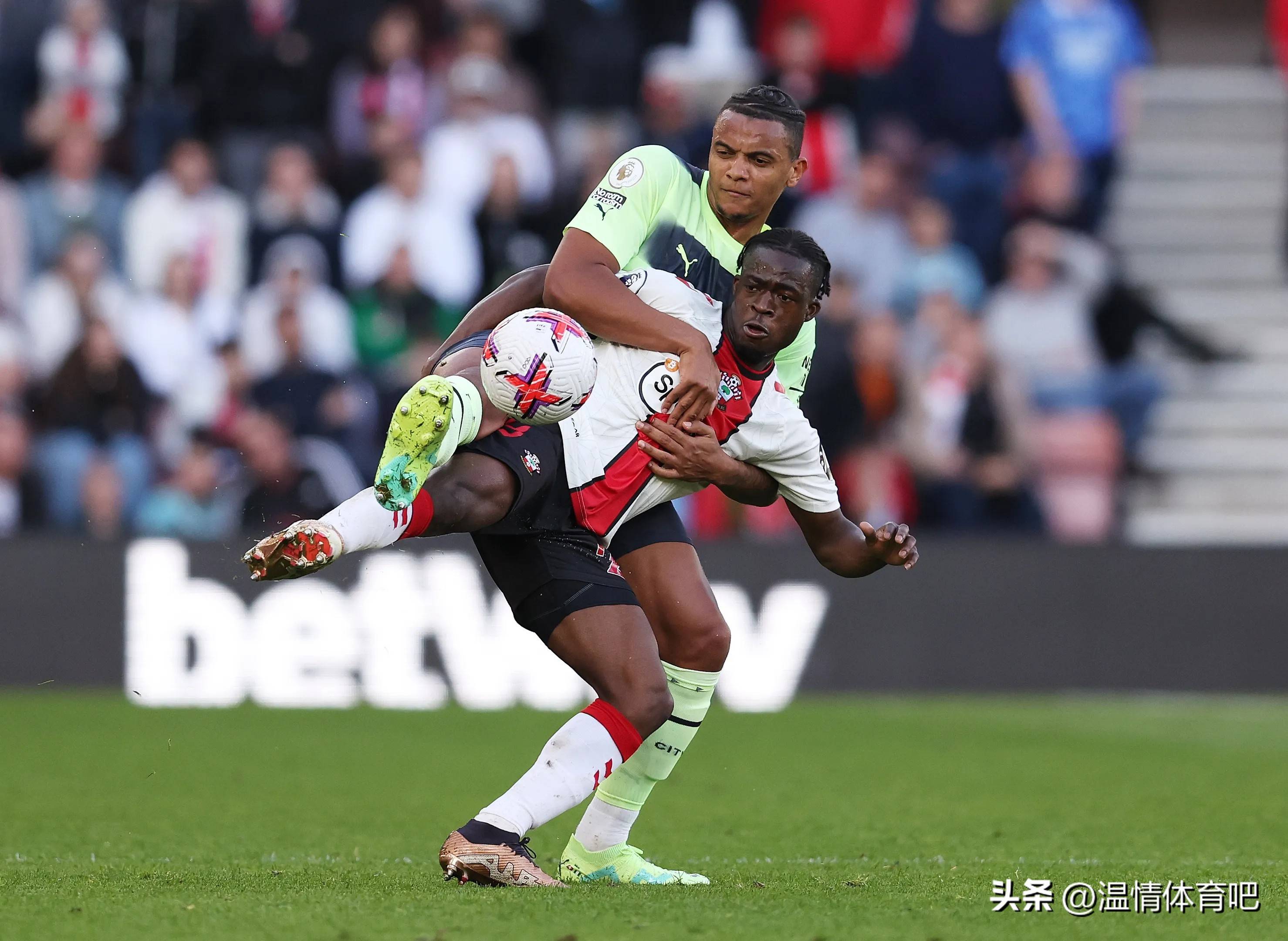 转会期突围战来临,埃因霍温围绕全明星赛官宣签约,信心回归,高层口径保持一致 转会期突围战来临,埃因霍温围绕全明星赛官宣签约,信心回归,高层口径保持一致