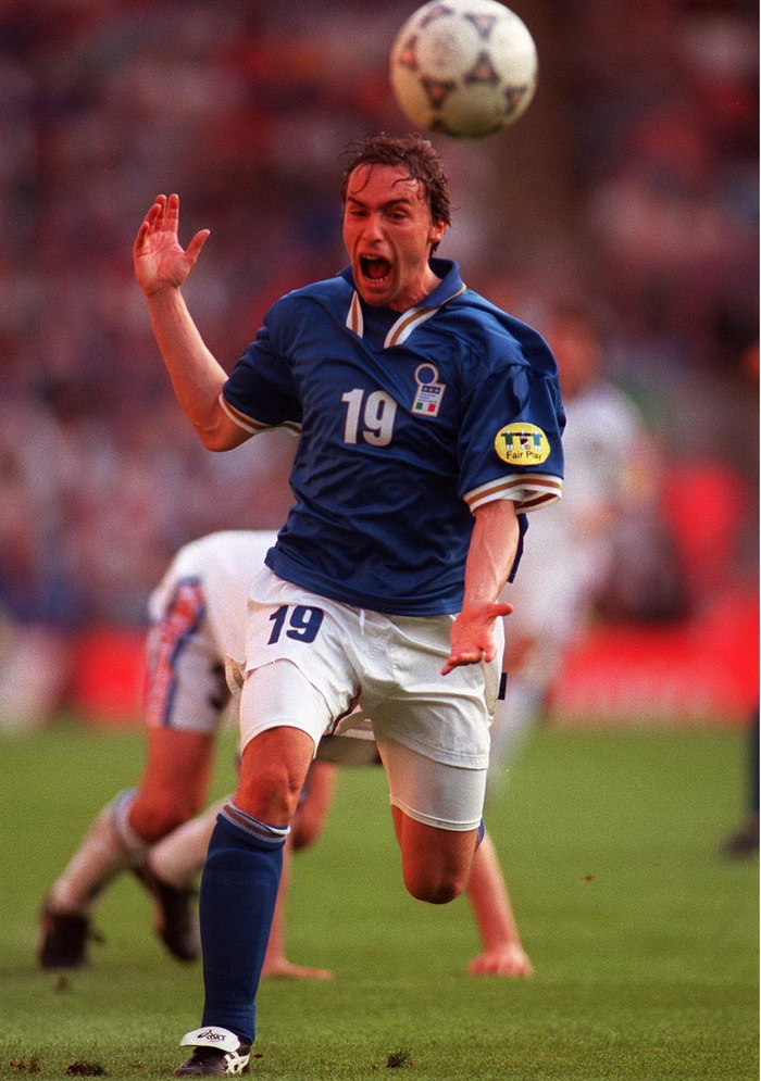 意大利杯赛程吃紧；马德里竞技冲刺阶段刷新队史纪录；质疑声仍在；轮换策略成焦点的简单介绍