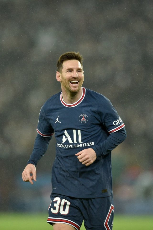 里程碑夜！上海海港远射贴柱；西甲冲刺阶段刷纪录；质疑声仍在；赛季目标并未改变(上海海港球迷商店)